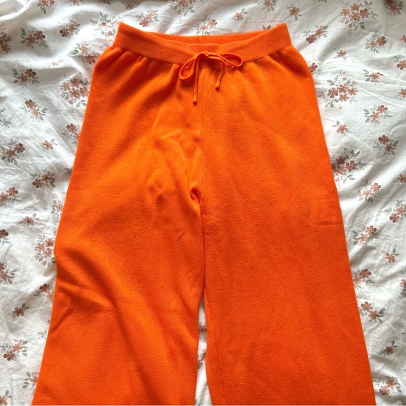 Amazon Orange Crewneck Sweatshirt/Sweatpants Set - Picture 11 of 12